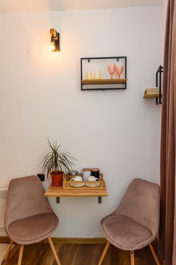 Backpacker'S Room Braşov Esterno foto